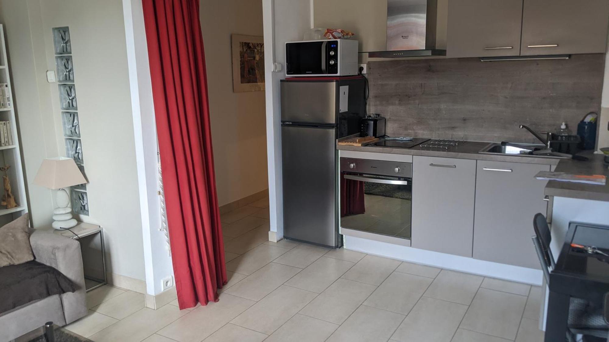 Charmant Studio Tout Proche Du Port Nice Luaran gambar